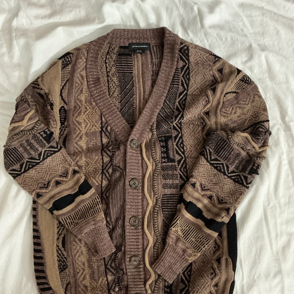 Men's Retro Look Tan and Black Patterned Cardigan